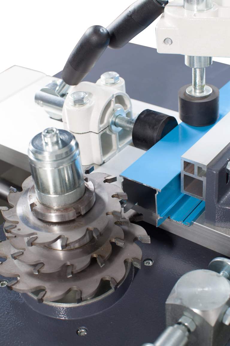 כרסומת קצוות אוטומטית 3